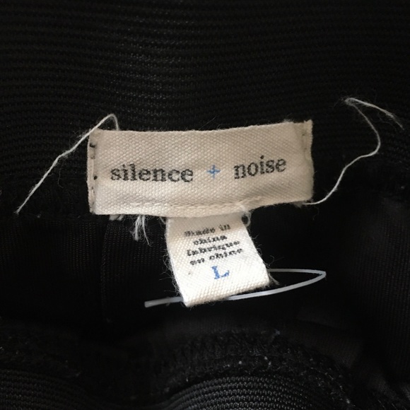 Urban Outfitters silence+noise Skater Skirt - Picture 4 of 4